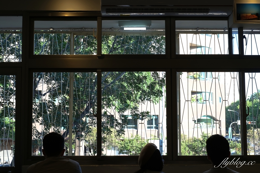 台中西區｜パーラー映 parlor_ei，美術館周邊日式甜點店，老宅改建空間環境簡單靜謐 @飛天璇的口袋