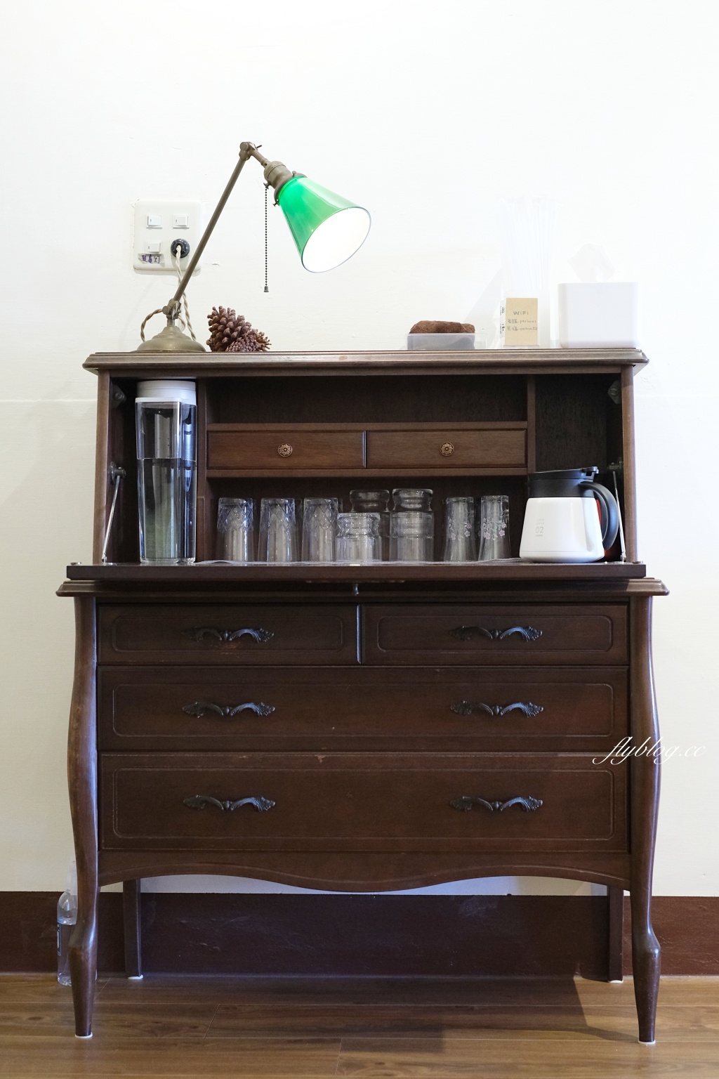 台中西區｜パーラー映 parlor_ei，美術館周邊日式甜點店，老宅改建空間環境簡單靜謐 @飛天璇的口袋