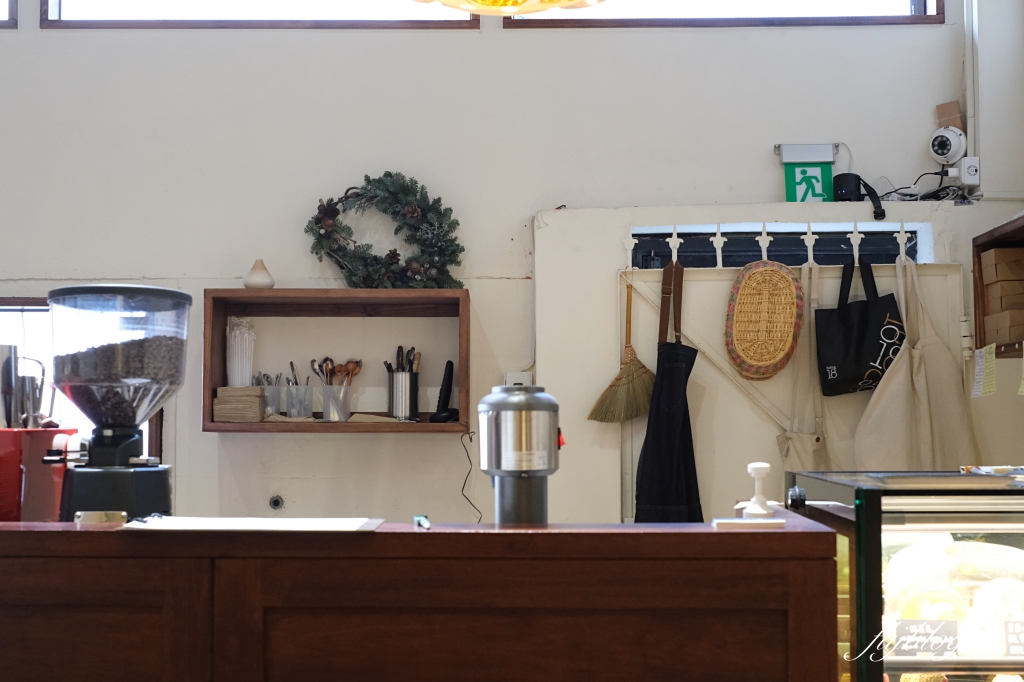 台中西區｜パーラー映 parlor_ei，美術館周邊日式甜點店，老宅改建空間環境簡單靜謐 @飛天璇的口袋