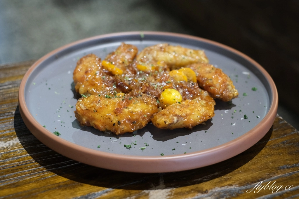 台中西區｜吃。東西．只營業到晚上6點，運氣好才吃得到的台中義大利麵 @飛天璇的口袋