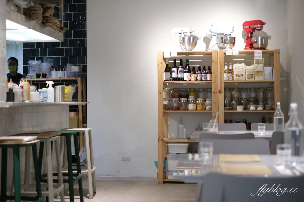 台中西區｜Oink Oink 小豬先生．美味又舒適的小餐館，台中美術館周邊美食推薦 @飛天璇的口袋