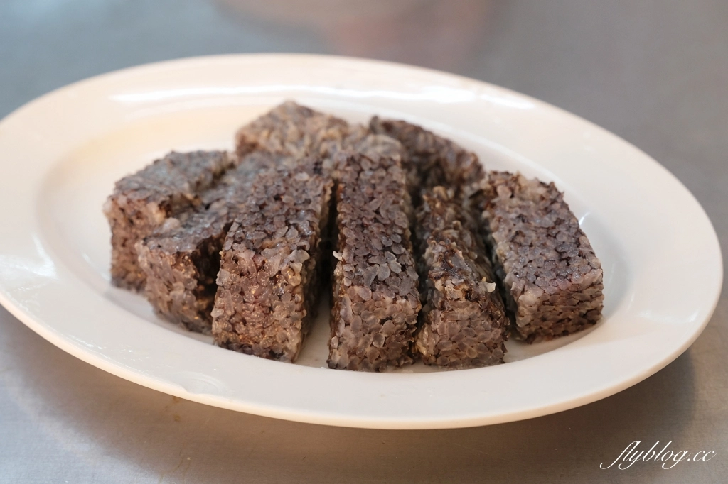 高雄鹽埕｜鴨肉珍，高雄在地超過60年的老店，米其林比必登推薦銅版小吃 @飛天璇的口袋