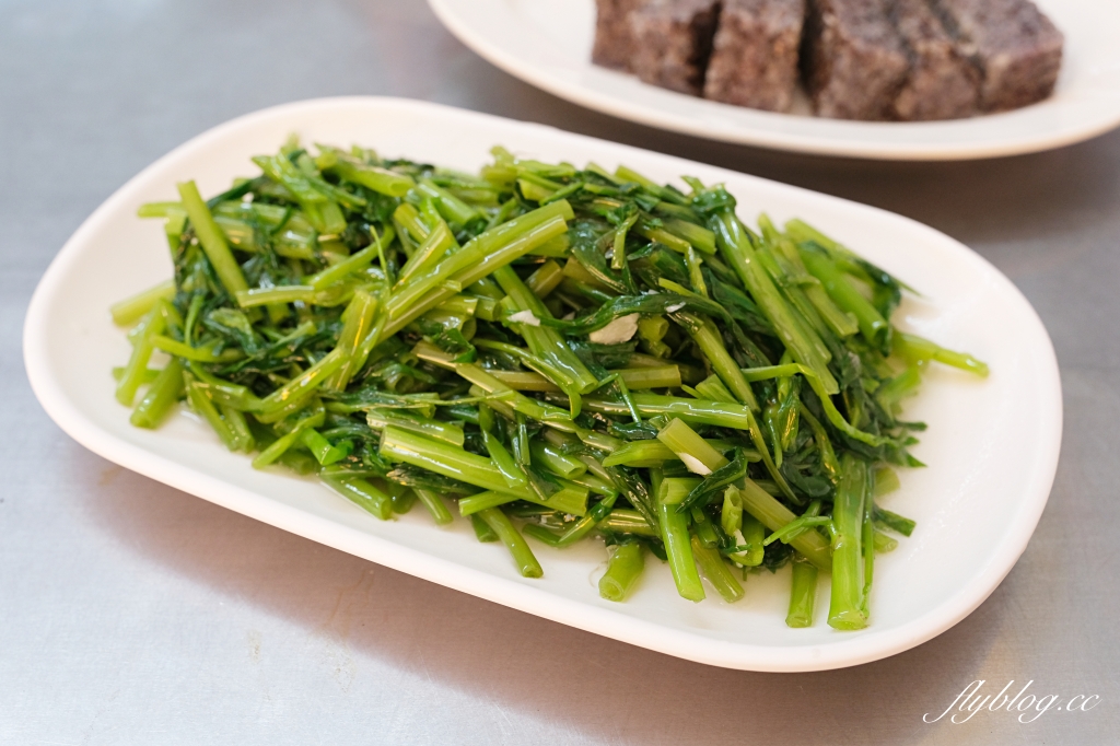 高雄鹽埕｜鴨肉珍，高雄在地超過60年的老店，米其林比必登推薦銅版小吃 @飛天璇的口袋