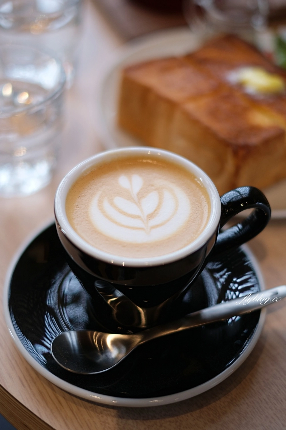 台中北屯|REC COFFEE Taiwan崇德店,來自日本福岡的咖啡館,以日本禪意風為主題 @飛天璇的口袋 台中北屯|REC COFFEE Taiwan崇德店,來自日本福岡的咖啡館,以日本禪意風為主題 @飛天璇的口袋