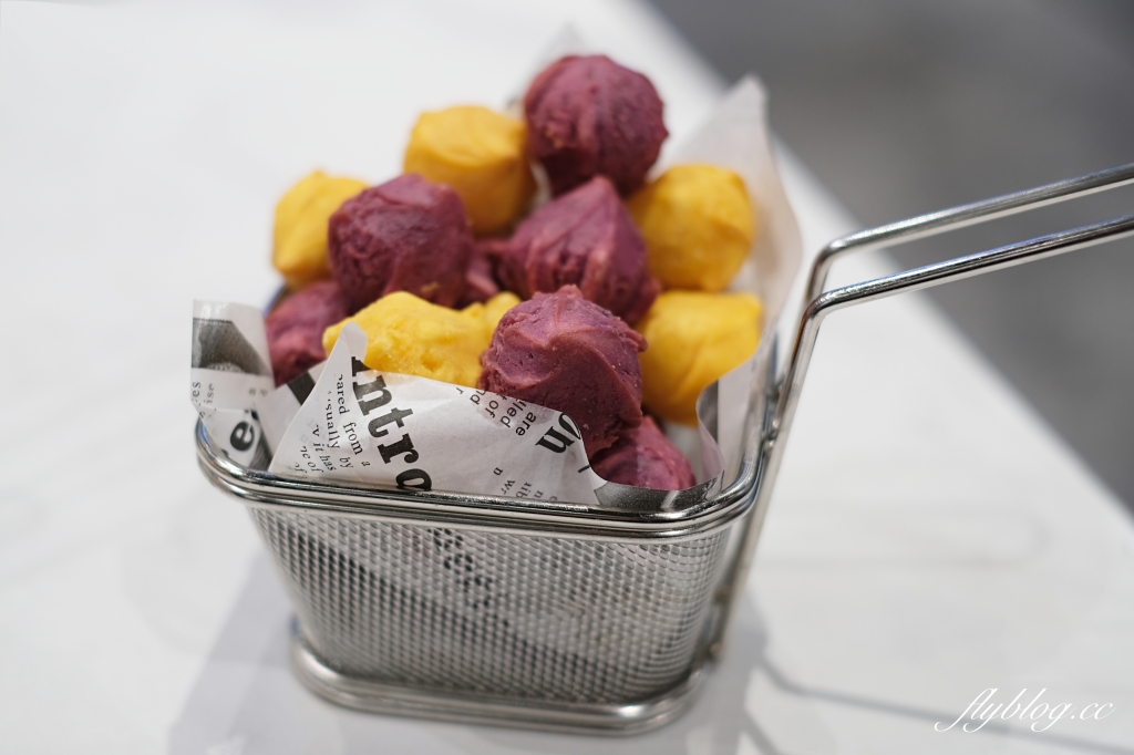 【台中西屯】bb.q CHICKEN~韓國連鎖炸雞第一品牌，韓劇鬼怪中的bbq炸雞店，台中大遠百12樓 @飛天璇的口袋