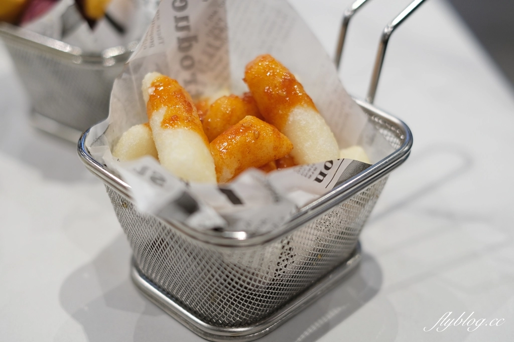 【台中西屯】bb.q CHICKEN~韓國連鎖炸雞第一品牌，韓劇鬼怪中的bbq炸雞店，台中大遠百12樓 @飛天璇的口袋