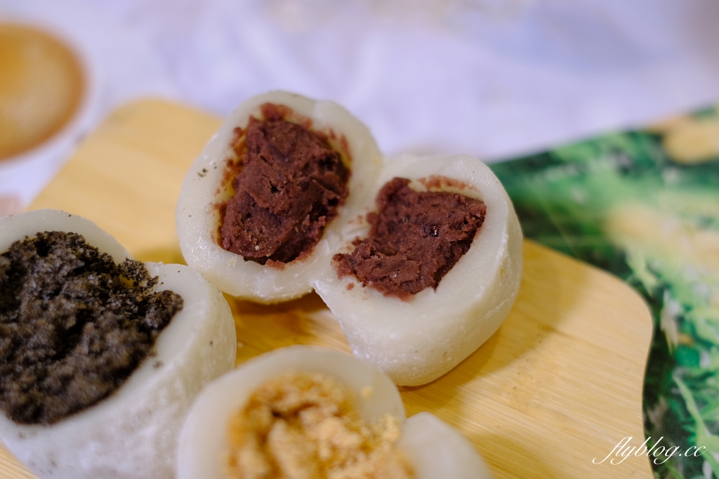 花蓮美食｜曾傳手工麻糬，80年老字號麻糬，一顆只要10元，花蓮第一家麻糬老店 @飛天璇的口袋