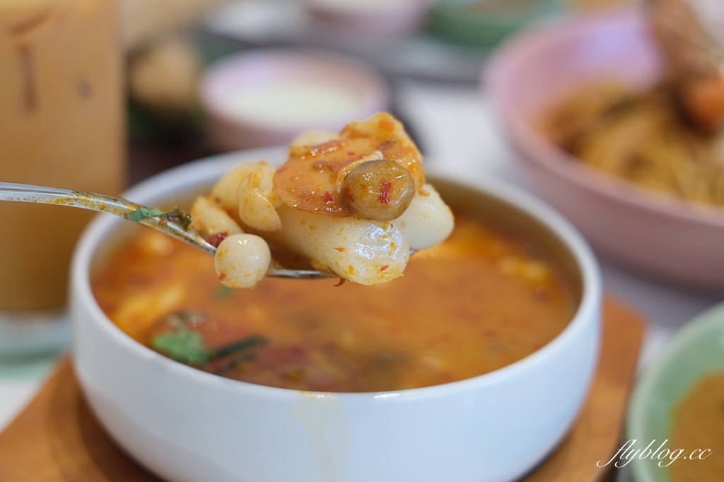 Lady nara台中三井店｜Lady nara曼谷新泰式料理插旗中台灣，台中首店網美打卡新地標 @飛天璇的口袋