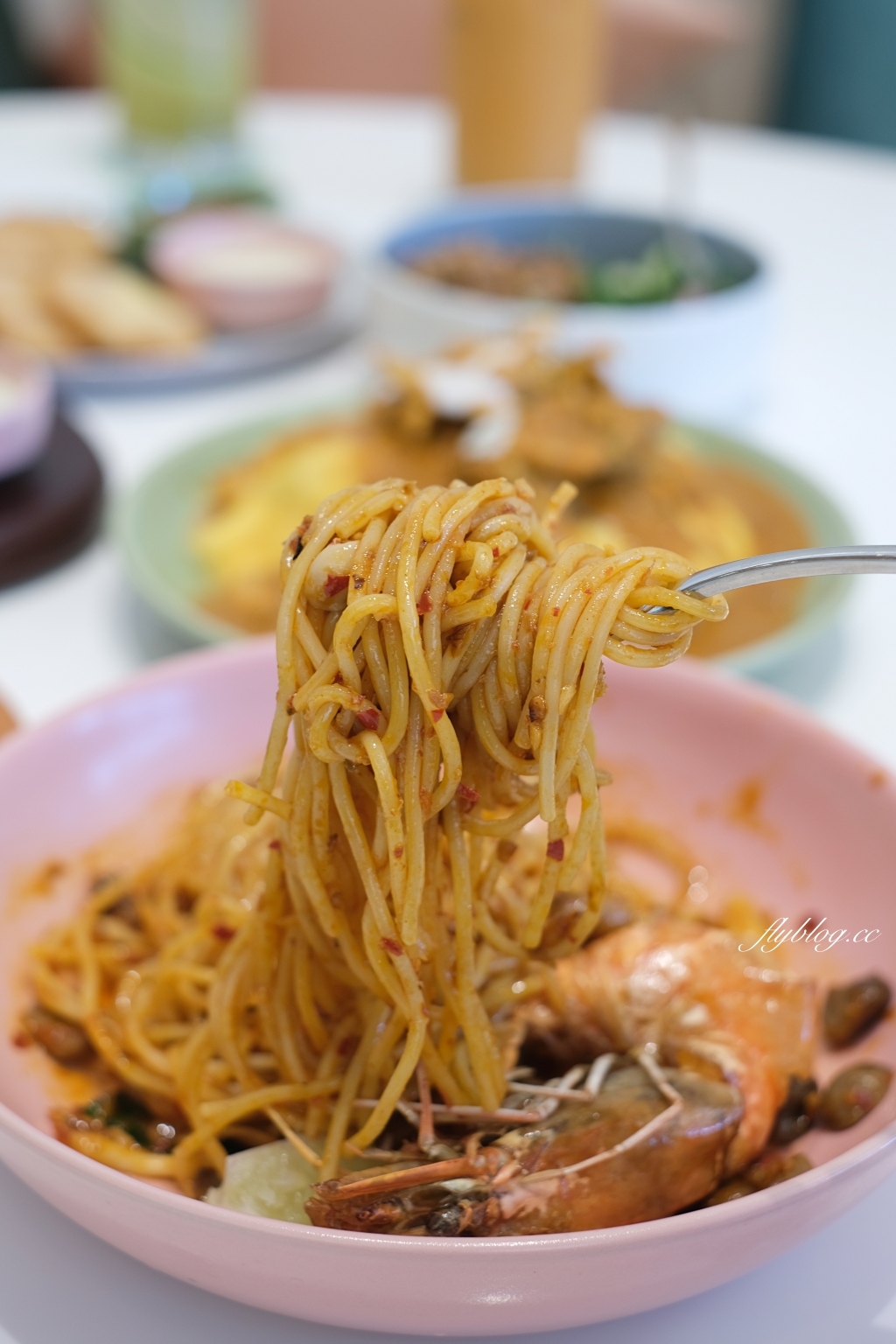 Lady nara台中三井店｜Lady nara曼谷新泰式料理插旗中台灣，台中首店網美打卡新地標 @飛天璇的口袋