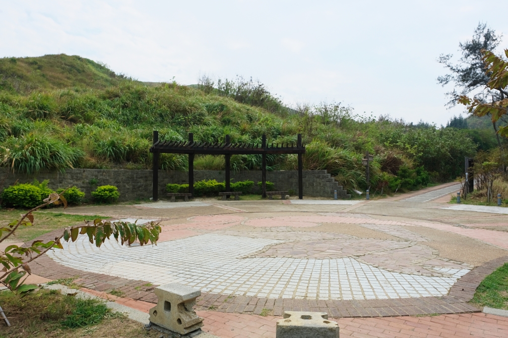苗栗後龍｜後龍過港隧道，海線隱藏版拍照景點白沙屯隧道群，宛如置身韓劇德魯納酒店的場景 @飛天璇的口袋