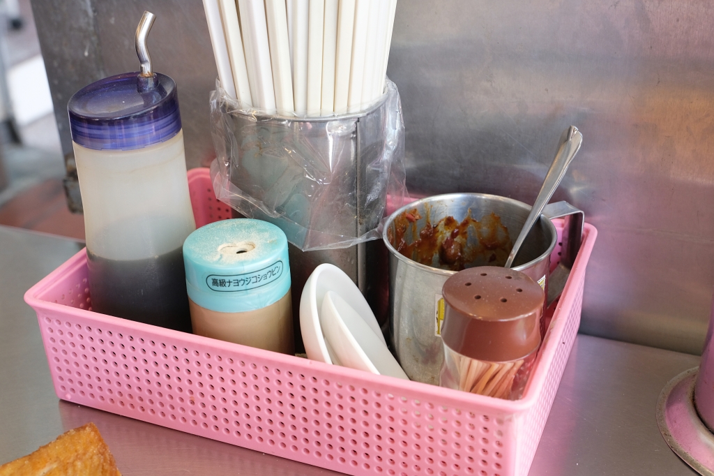 台南中西｜阿堂鹹粥．一碗漲到300元的鹹粥，台南人說是觀光客在吃的 @飛天璇的口袋