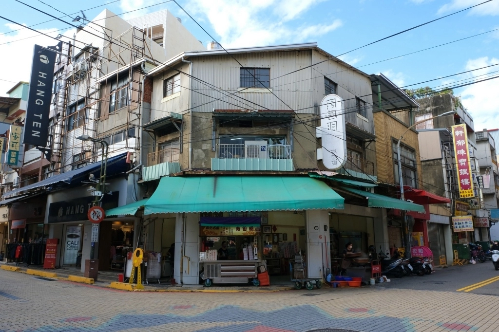 彰化美食｜肉包明．在地50年的好吃肉包，饅頭更是半個小時閃秒殺 @飛天璇的口袋