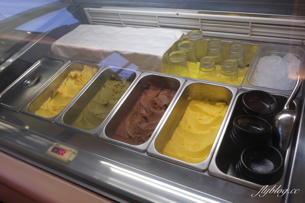 台中西區｜瓦牛肉舖．美術館綠園道巷裡的燒肉店，Google評價4.7顆星低調優質 @飛天璇的口袋