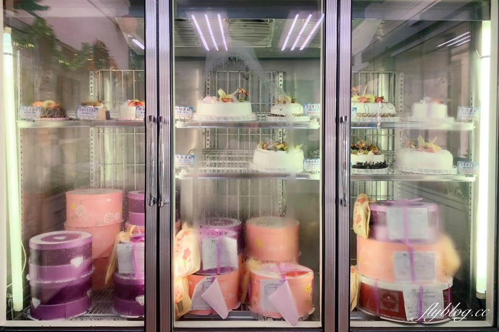 台中中區｜金陵蛋糕，台中在地近50年歷史的金陵蛋糕，中部鮮奶油蛋糕創始店 @飛天璇的口袋