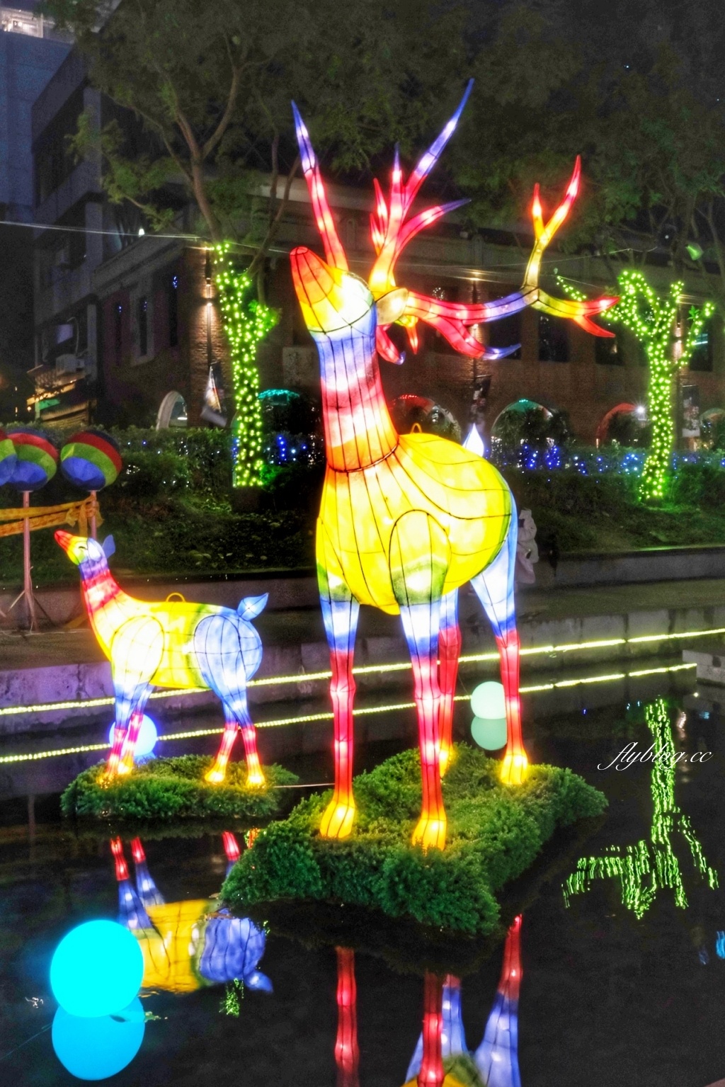 【台中中區】綠川水岸廊道燈會，2021台中耶誕嘉年華~台中好甜！甜在其中，2021綠川燈會 @飛天璇的口袋