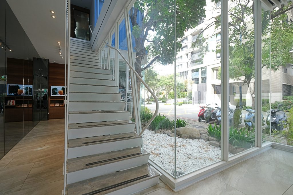 【台中西屯】Bocca Bom Bistro，逢甲商圈唯美玻璃屋餐酒館，享受餐桌上的美味旅行 @飛天璇的口袋