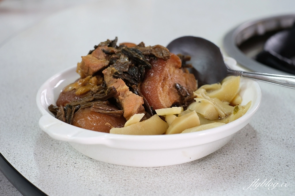 台中東勢｜檳園食坊，隱身在東勢山區的合菜餐廳，好多人開著名車專程來吃客家料理 @飛天璇的口袋