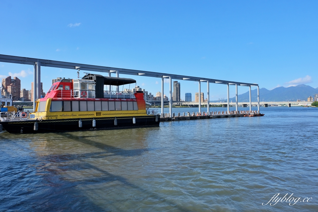 台北大同｜大稻埕碼頭貨櫃市集．台北人假日休閒好景點，漫步淡水河邊感受異國海港風情 @飛天璇的口袋