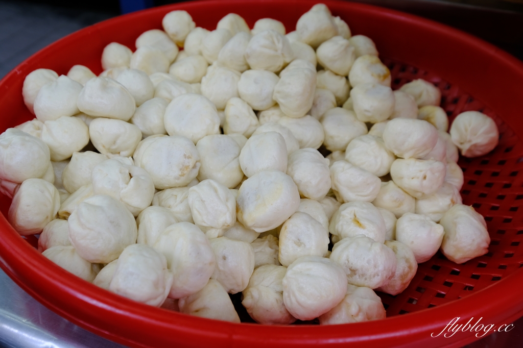 花蓮美食｜公正包子店．花蓮最超人氣排隊美食，搬家到廟口紅茶對面 @飛天璇的口袋