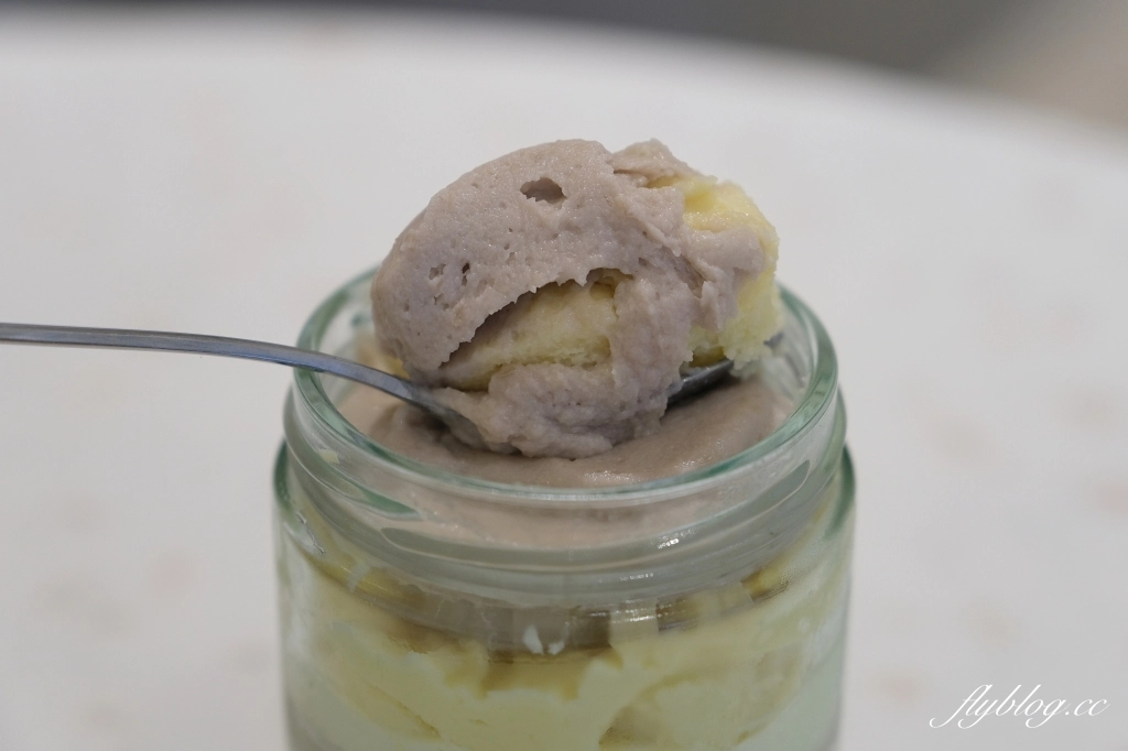 台中南屯｜Stio Coffee，以太空時代為主題的複合餐廳，咖啡館和服飾店複合式經營 @飛天璇的口袋