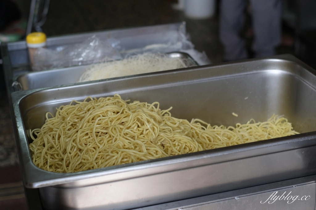 苗栗後龍|原榮小吃店.後龍老字號阿全肉羹麵,水晶餃和蚵仔麵都超人氣 @飛天璇的口袋 苗栗後龍|原榮小吃店.後龍老字號阿全肉羹麵,水晶餃和蚵仔麵都超人氣 @飛天璇的口袋