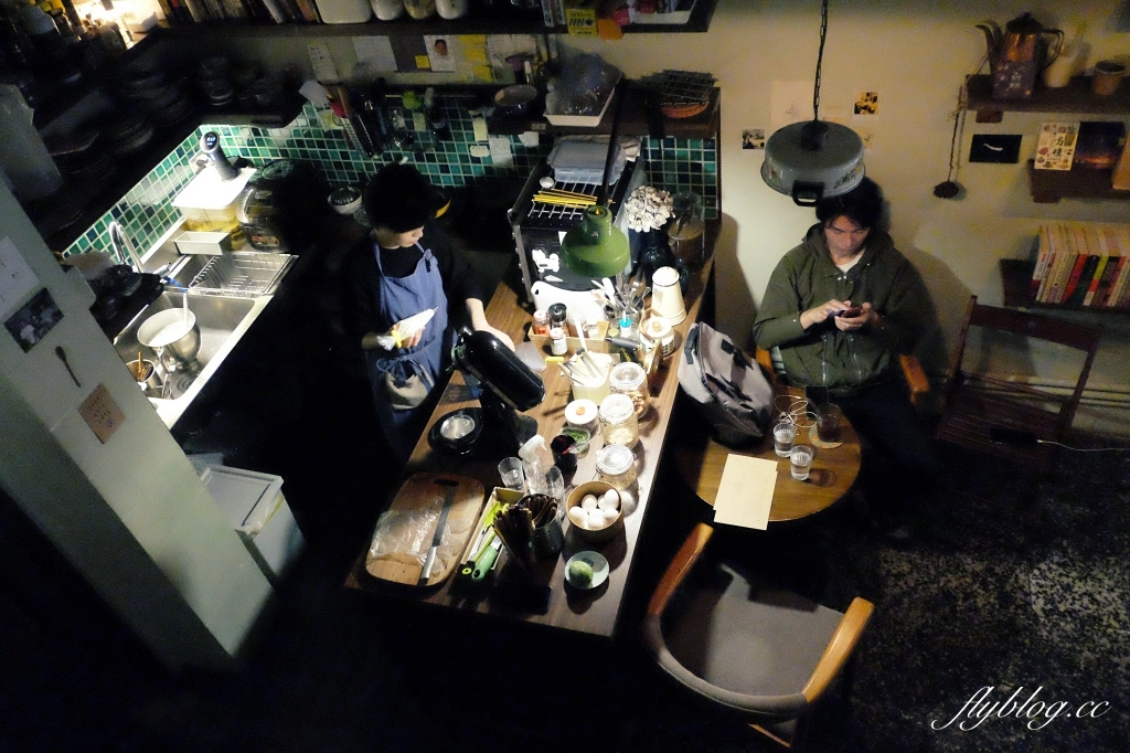 台北大同｜幻猻家珈琲 Pallas Cafe，大稻埕迪化街老宅咖啡館，必點超人氣咖哩飯和焦糖布丁 @飛天璇的口袋