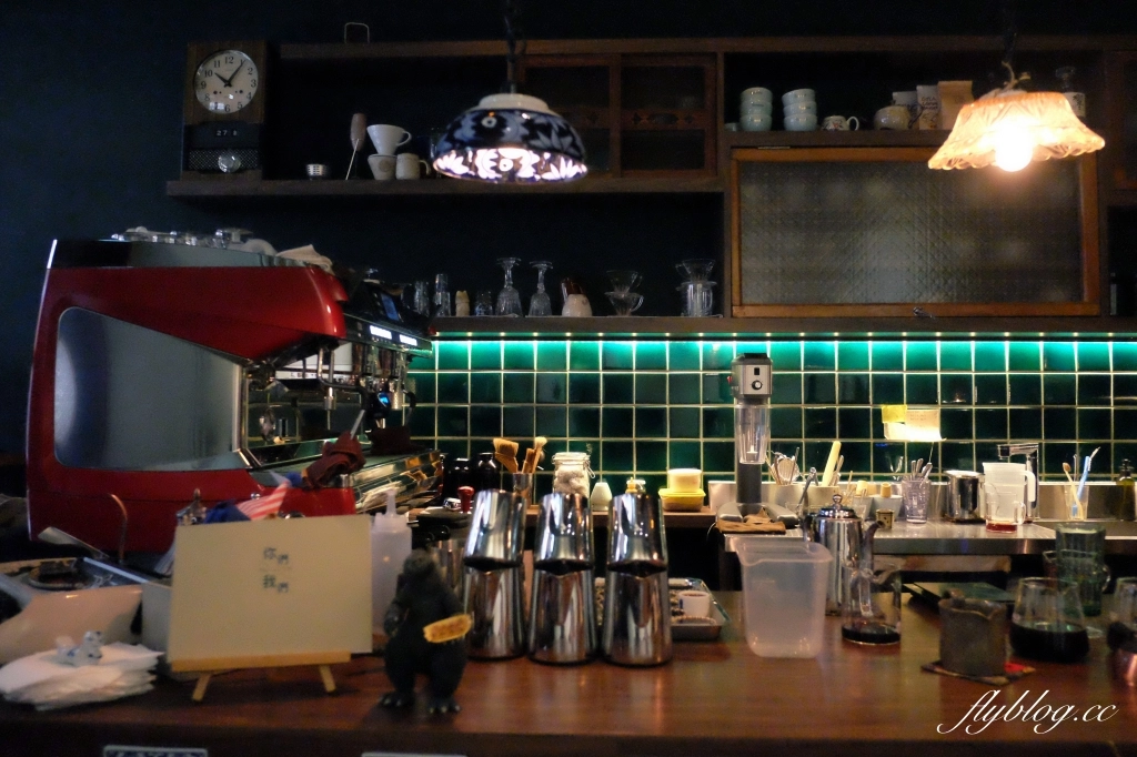 台北大同｜幻猻家珈琲 Pallas Cafe，大稻埕迪化街老宅咖啡館，必點超人氣咖哩飯和焦糖布丁 @飛天璇的口袋