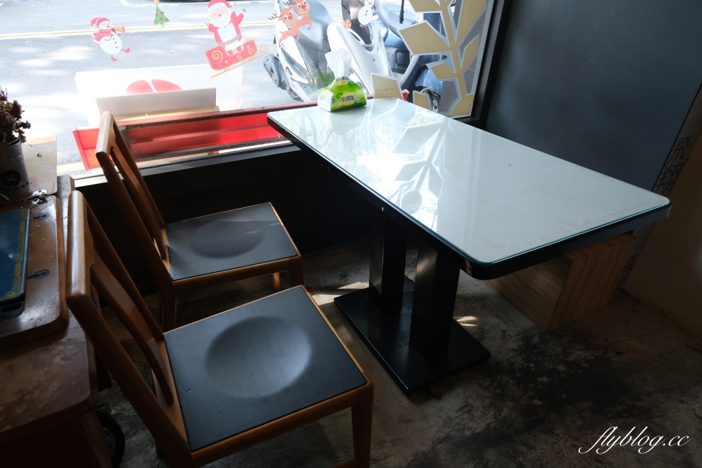 斐得呷便當｜老宅文青便當店，蔬食拉麵也上市了，座落台中美術館綠園道旁 @飛天璇的口袋