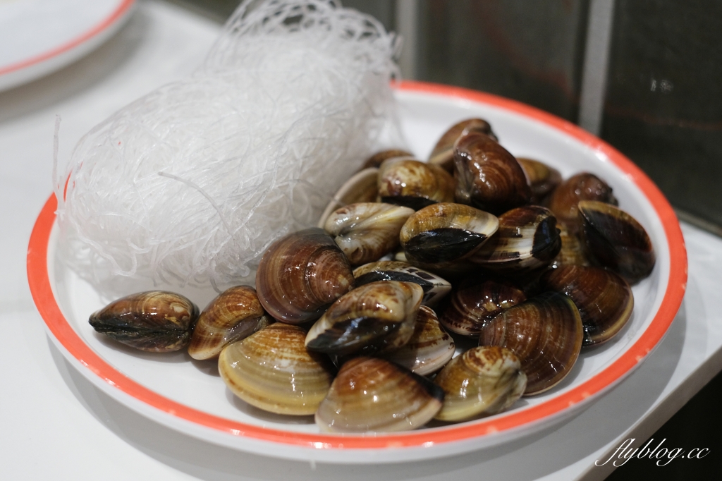 九九蒙古烤肉酸菜白肉鍋｜288元以上蒙古烤肉吃到飽，火烤兩吃、飲料、冰淇淋無限暢飲 @飛天璇的口袋