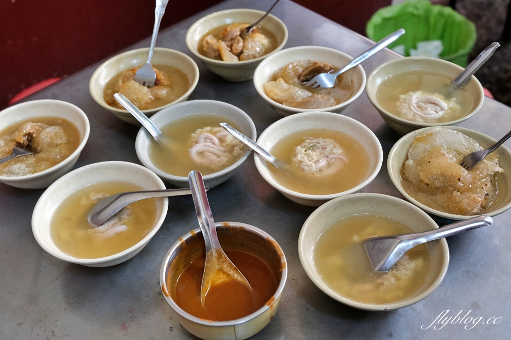 彰化美食｜北門口肉圓．彰化飄香60年肉圓老店，一顆100元仍趨之若鶩的脆皮肉圓 @飛天璇的口袋