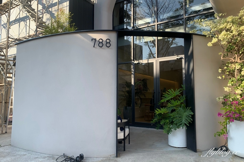 台中南屯｜Stio Coffee，以太空時代為主題的複合餐廳，咖啡館和服飾店複合式經營 @飛天璇的口袋