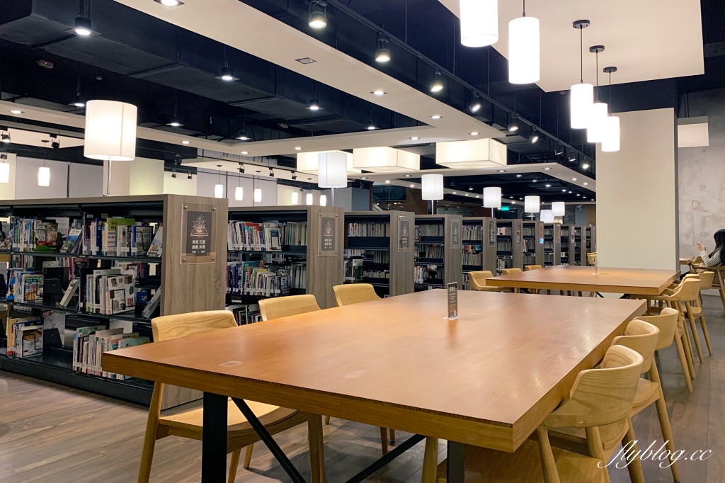 李科永圖書館｜座落於黎新公園旁的圖書館，嬰幼兒以及各年齡層都適合的友善環境 @飛天璇的口袋