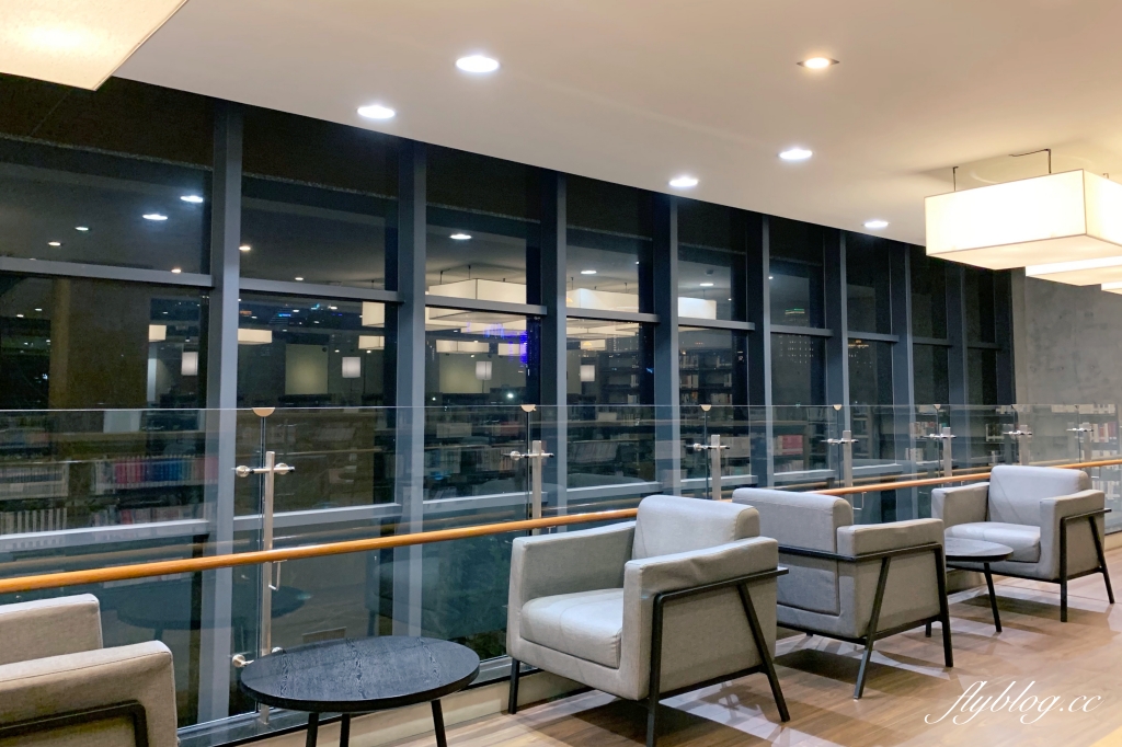 李科永圖書館｜座落於黎新公園旁的圖書館，嬰幼兒以及各年齡層都適合的友善環境 @飛天璇的口袋