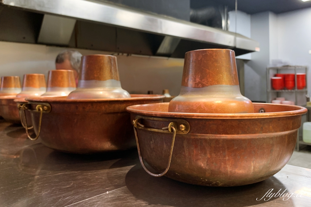 九九蒙古烤肉酸菜白肉鍋｜288元以上蒙古烤肉吃到飽，火烤兩吃、飲料、冰淇淋無限暢飲 @飛天璇的口袋