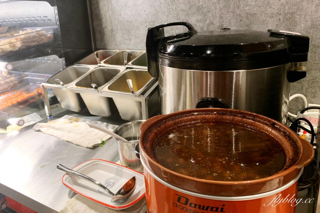 九九蒙古烤肉酸菜白肉鍋｜288元以上蒙古烤肉吃到飽，火烤兩吃、飲料、冰淇淋無限暢飲 @飛天璇的口袋