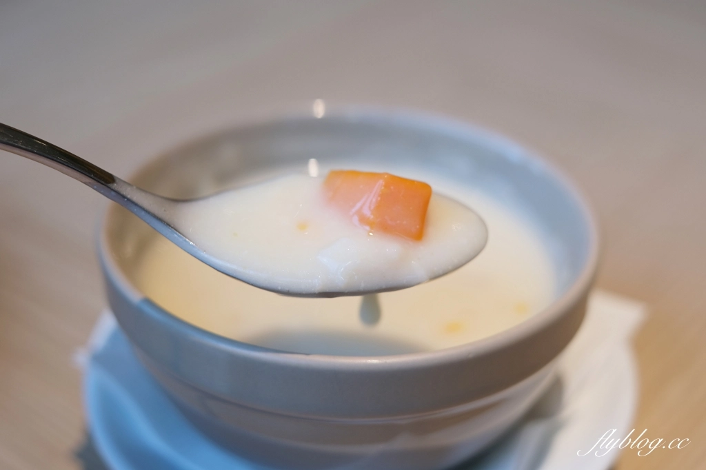 台中北屯｜Bistro88 Light崇德店．崇德路義法料理餐廳，早午餐8點就開始供應 @飛天璇的口袋