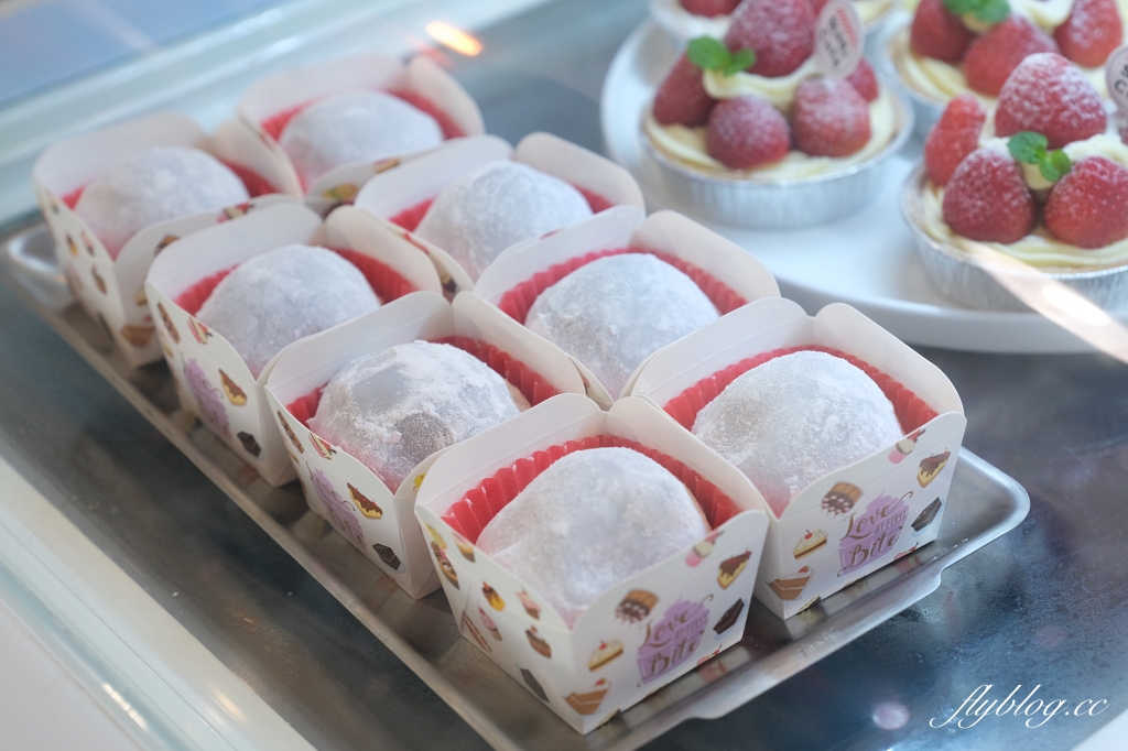 紅色琉璃瓦 SUHU Caf&eacute; ｜大湖最新景點紅色琉璃瓦草莓園，結合採果、美食、伴手禮 @飛天璇的口袋