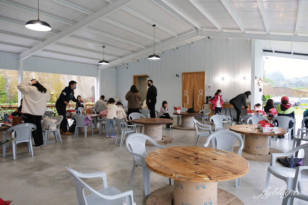 紅色琉璃瓦 SUHU Café |大湖最新景點紅色琉璃瓦草莓園,結合採果、美食、伴手禮 @飛天璇的口袋 紅色琉璃瓦 SUHU Café |大湖最新景點紅色琉璃瓦草莓園,結合採果、美食、伴手禮 @飛天璇的口袋