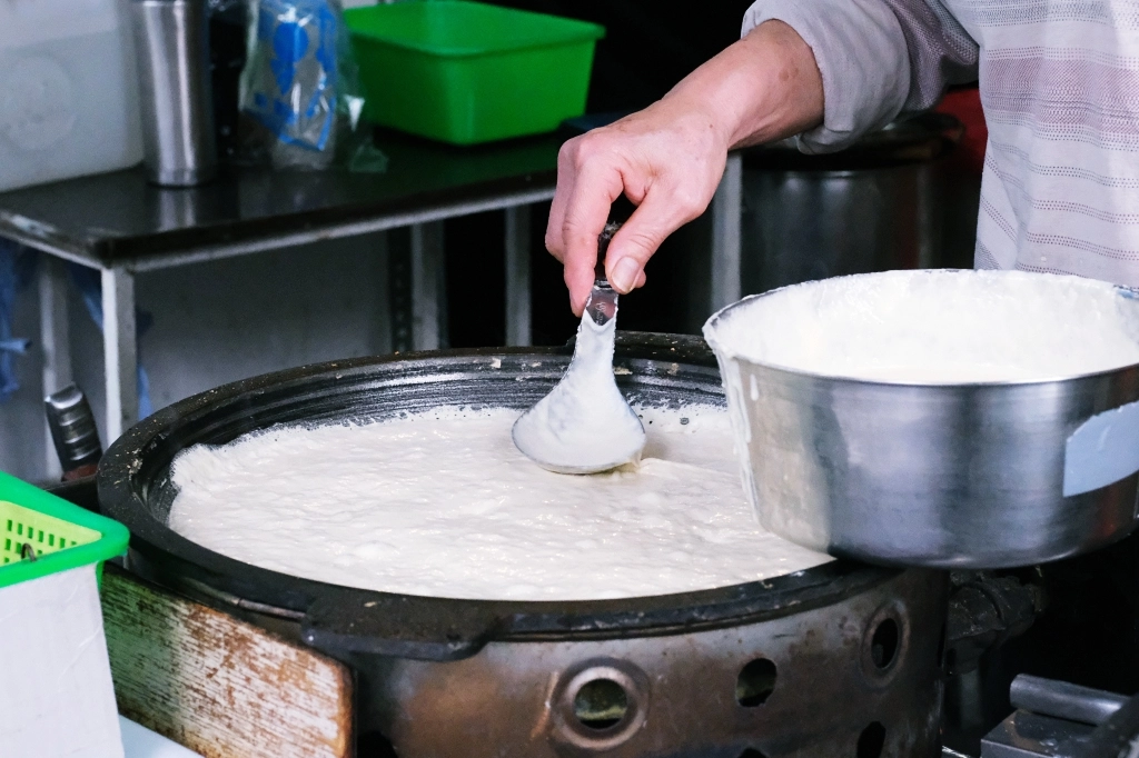台中南區｜順口香麥仔煎．現點現做的麥仔煎，第三市場30年美食 @飛天璇的口袋