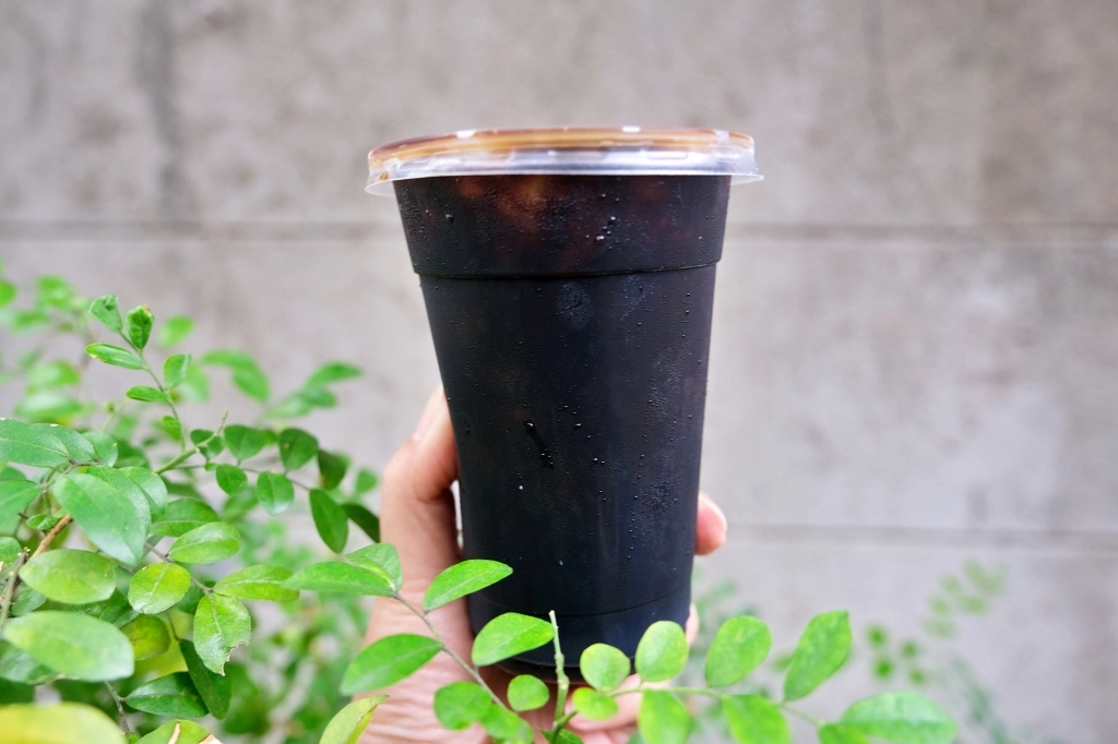 台中南區｜小辣椒越南麵包．第三市場人氣排隊美食，加上自製辣椒超好吃 @飛天璇的口袋