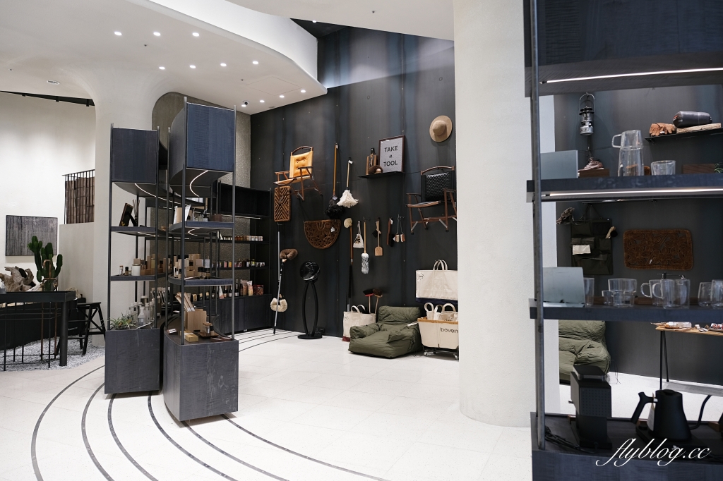 ROCKLAND＋P.L.U.S咖啡｜以戶外露營風為主題，Park2草悟道廣場選物咖啡館 @飛天璇的口袋