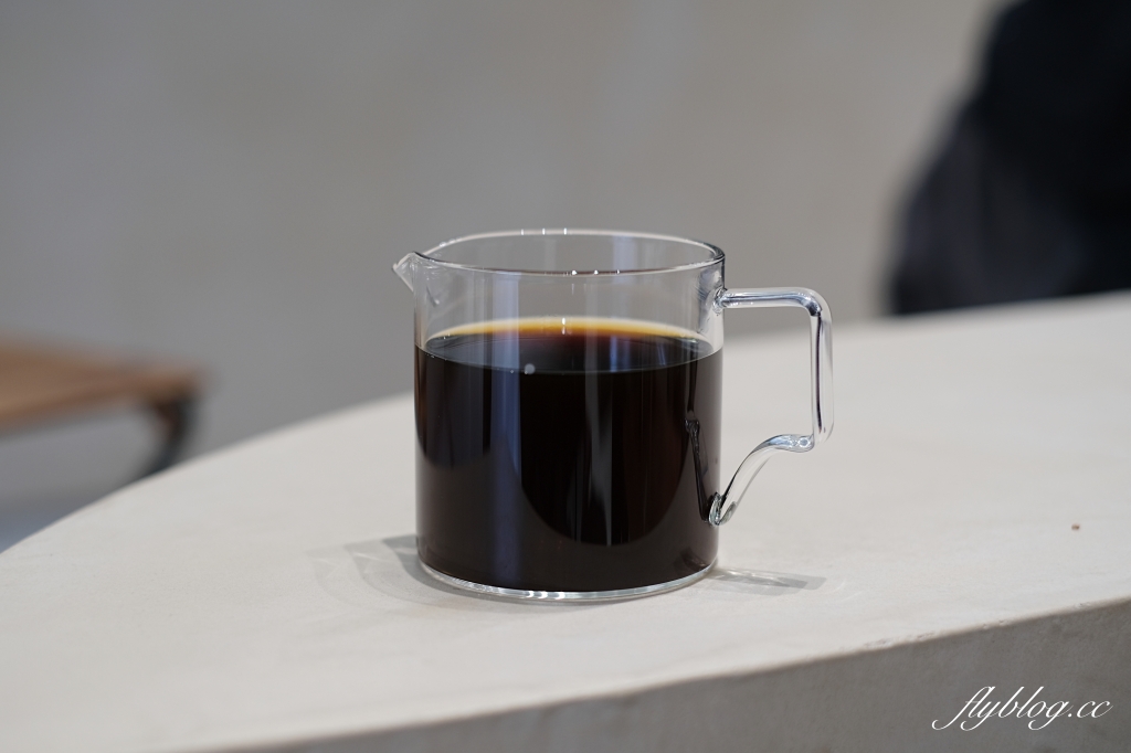 ROCKLAND＋P.L.U.S咖啡｜以戶外露營風為主題，Park2草悟道廣場選物咖啡館 @飛天璇的口袋