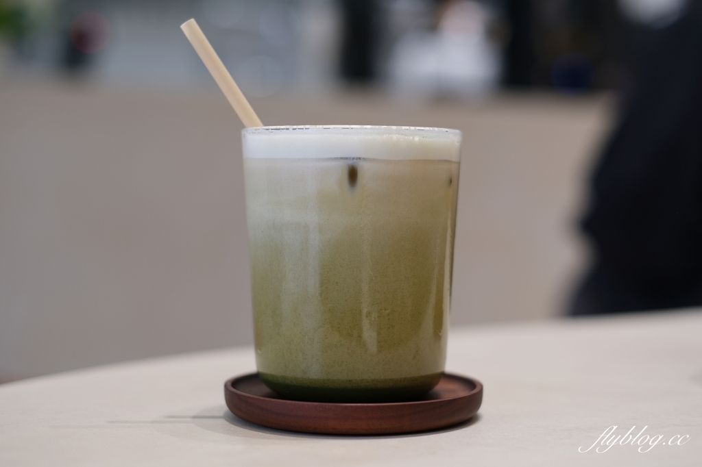 ROCKLAND＋P.L.U.S咖啡｜以戶外露營風為主題，Park2草悟道廣場選物咖啡館 @飛天璇的口袋