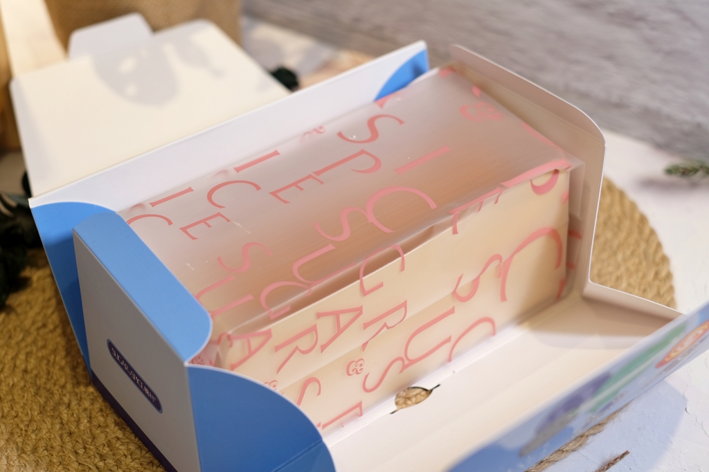 【台中北屯】糖村哈尼生乳捲~蘋果日報蛋糕評比冠軍「哈尼生乳捲」，台中彌月蛋糕指定的糖村 @飛天璇的口袋