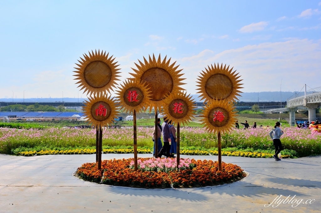 【南投旅遊】2022南投燈會，可愛的嘟嘟小火車，穿梭浪漫南投花海，期間限定無人機煙火秀 @飛天璇的口袋