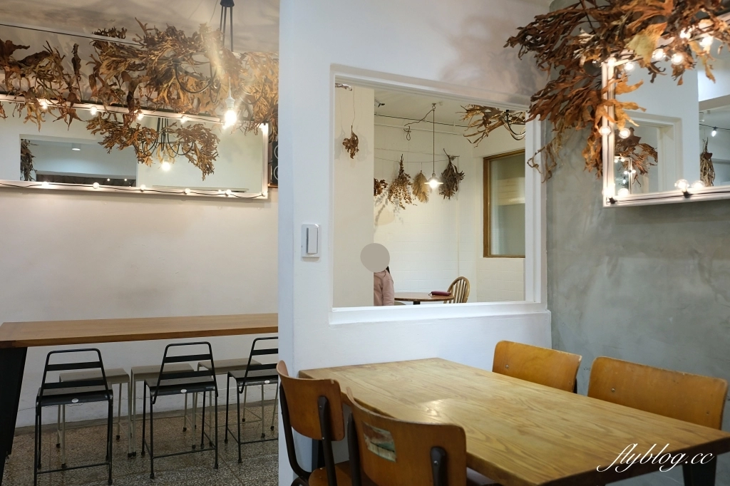 台中西區｜ToRobi 日本職人手作漢堡排．日本人開的漢堡排專賣店，勤美誠品周邊美食餐廳 @飛天璇的口袋