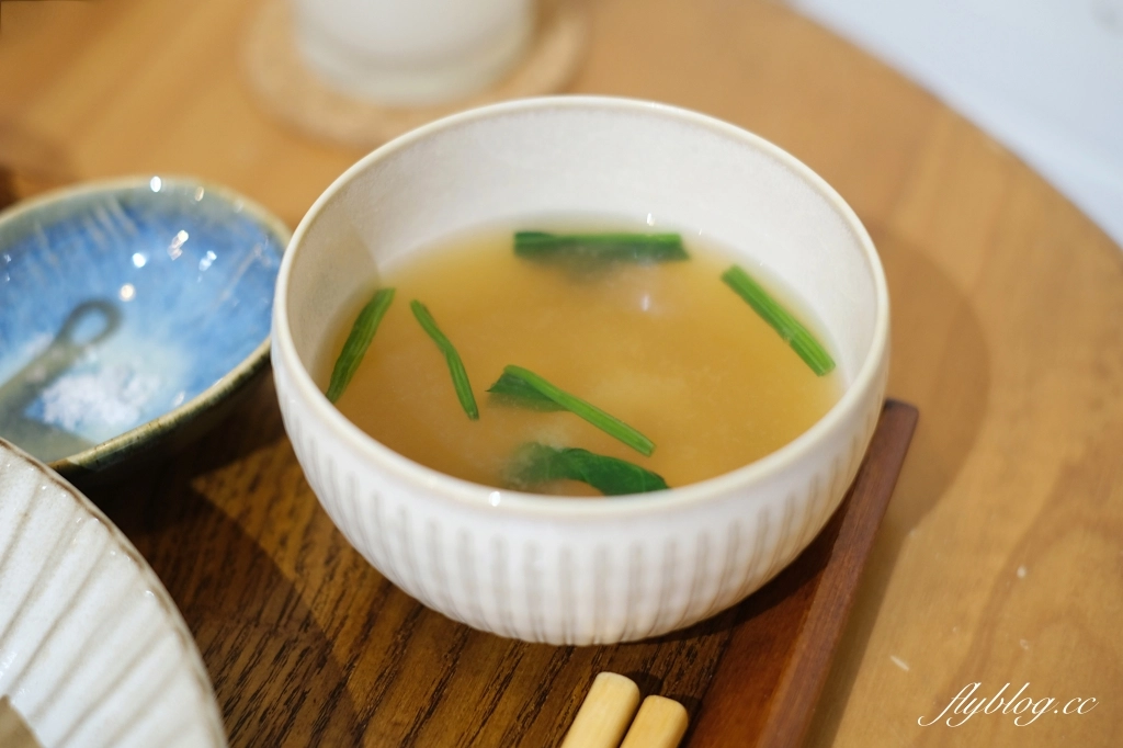 台中西區｜ToRobi 日本職人手作漢堡排．日本人開的漢堡排專賣店，勤美誠品周邊美食餐廳 @飛天璇的口袋