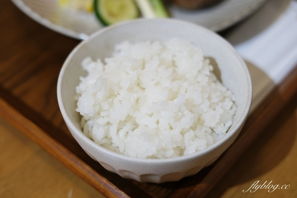 台中西區｜ToRobi 日本職人手作漢堡排．日本人開的漢堡排專賣店，勤美誠品周邊美食餐廳 @飛天璇的口袋