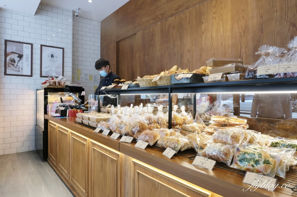 山姆安娜｜網友推薦必吃山姆安娜鹽可頌，雪Q餅、馬卡龍和肉鬆小貝也都好好吃 @飛天璇的口袋