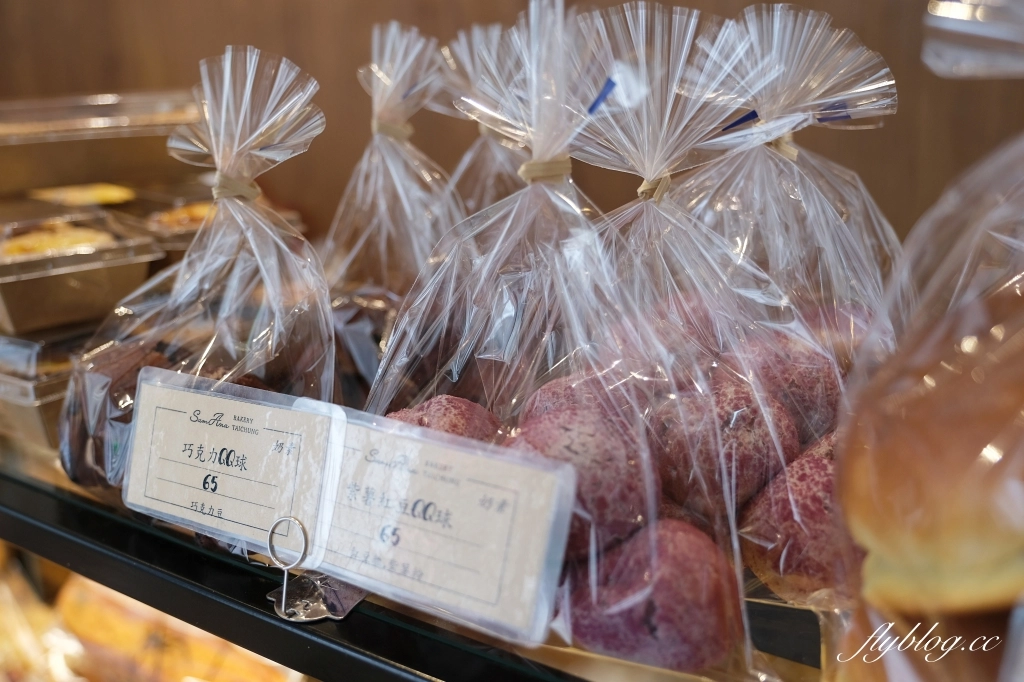 山姆安娜｜網友推薦必吃山姆安娜鹽可頌，雪Q餅、馬卡龍和肉鬆小貝也都好好吃 @飛天璇的口袋